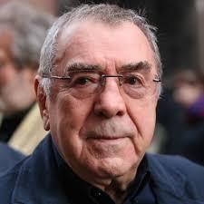 Waldemar Swierzy Artist Biography and Art Gallery Collection